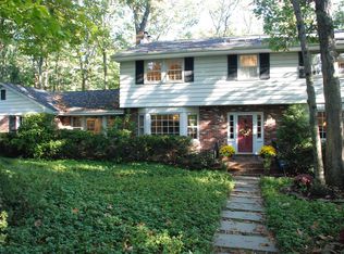 17 Laurel Hill Dr, Cherry Hill, NJ 08003
