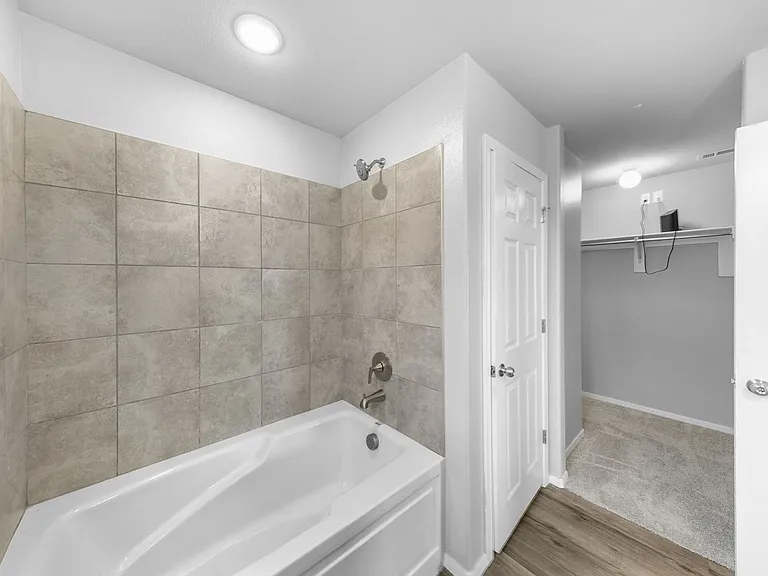 1650 King Rd — Photo 26