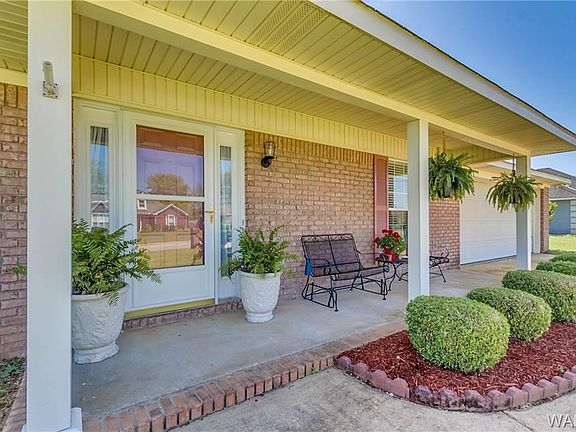 4th image of 10431 Sunnyland Dr