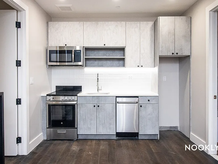 199 Stockholm St #1B — Photo 1