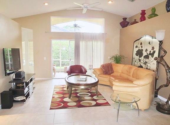 3rd image of 11922 Arias Ave
