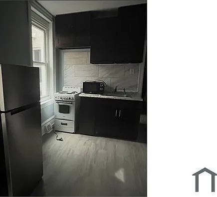 4116 Cambridge St #2 — Photo 1