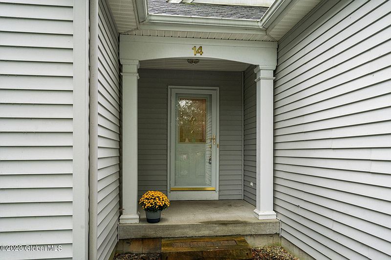 4th image of 14 Mayfield Drive