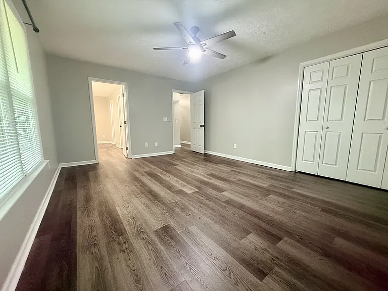 632 Bromsworth Trl — Photo 17