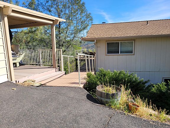 2nd image of 4871 Bayview Dr #B