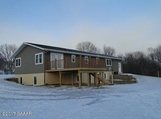 215 3rd St #HOUSE, Cyrus, MN 56323