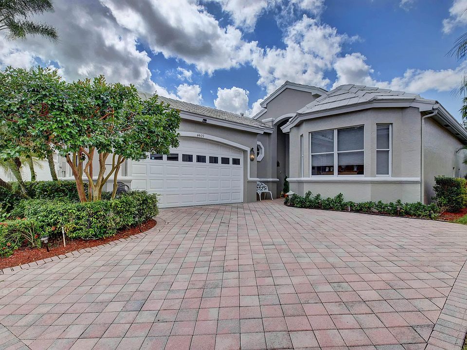 1st image of 4409 Kensington Park Way