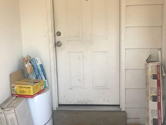 2nd image of 4869 W Mississippi Ave