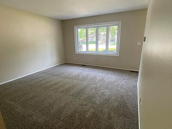 2nd image of 1424 Orkney Ct