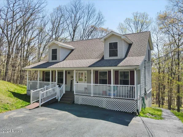 143 Washington Dr, Lords Valley, PA 18428