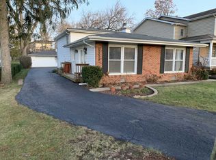 5239 Cumnor Rd, Downers Grove, IL 60515