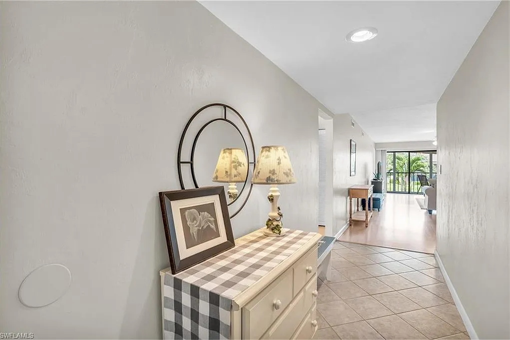 2 bed, 2.0 bath, 1082 sqft, $1,850 — Photo 4