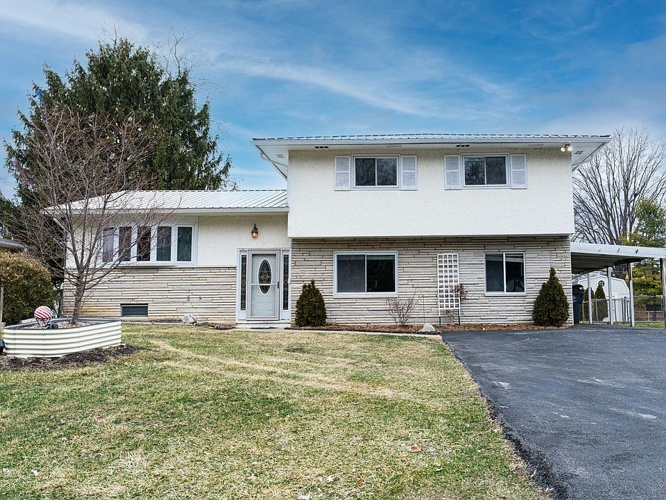 1st image of 3644 Darbyshire Dr