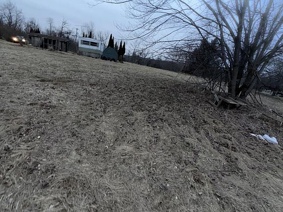 2nd image of 3077 Phelps Lake Rd