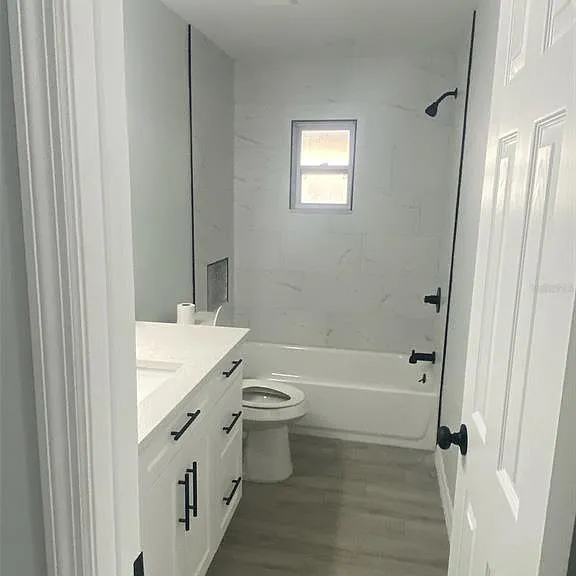 5008 Parade St — Photo 9