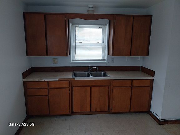 4th image of 30147 Arbor Ct
