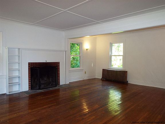 4th image of 120 Malden Tpke