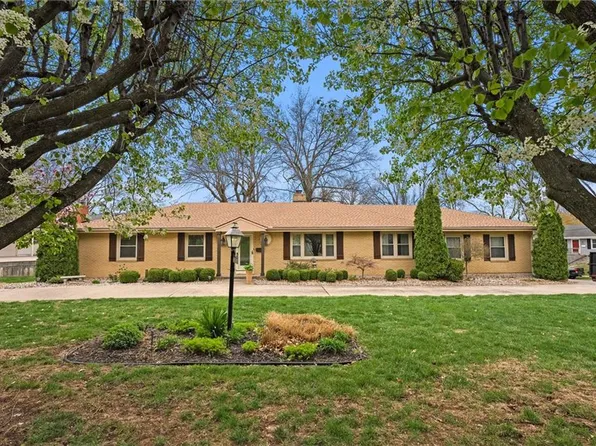 3201 NE 47th Ter, Kansas City, MO 64117