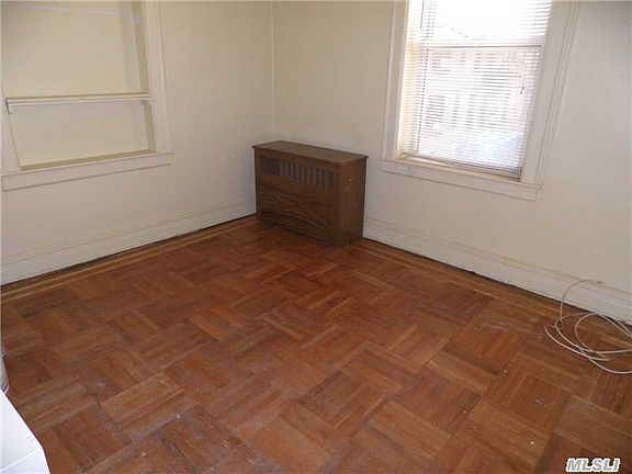 4th image of 2831 University Ave