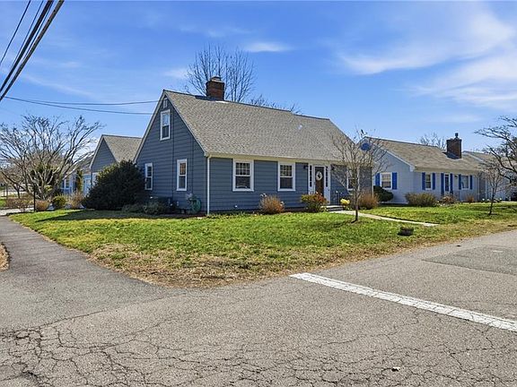 2nd image of 2 Duncan Rd E