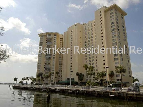 2nd image of 11111 Biscayne Blvd #1408