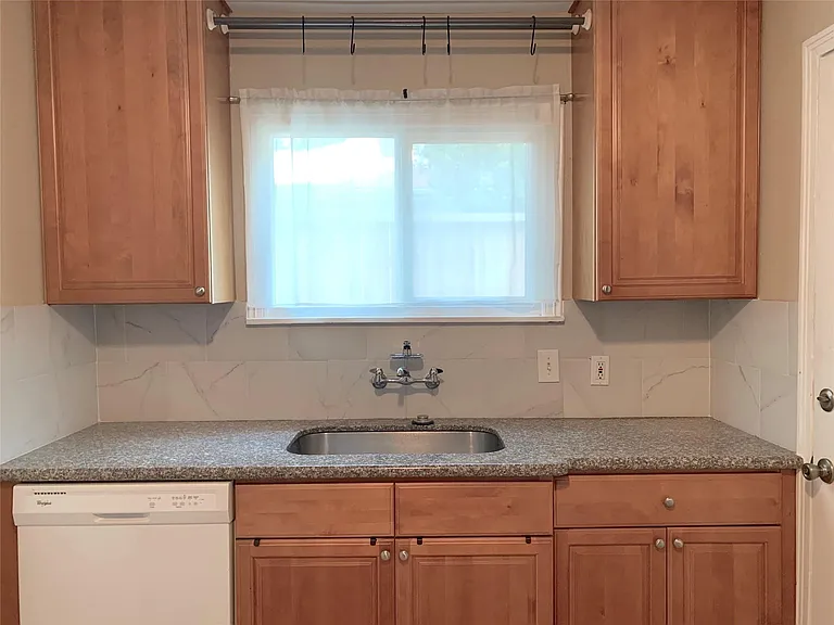 307 Avondale St #1 — Photo 7