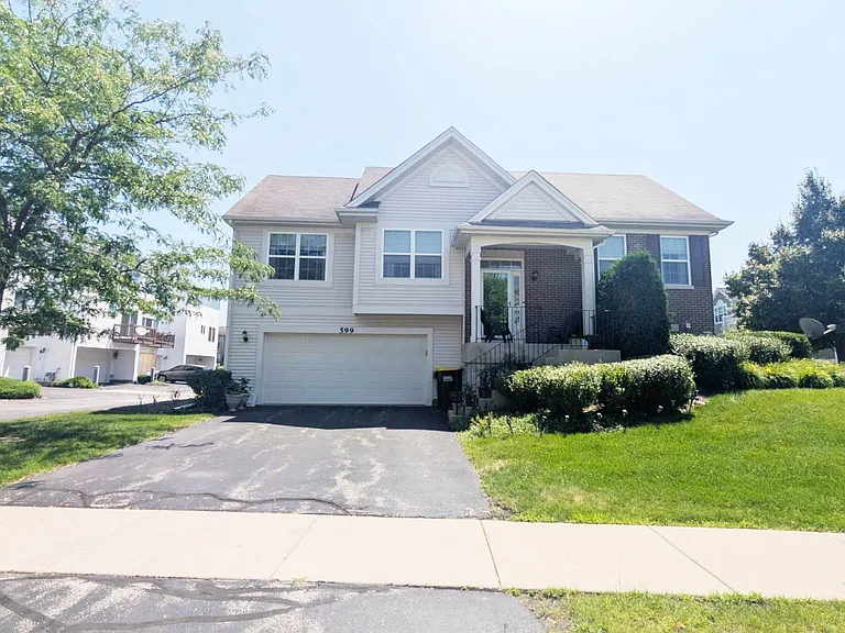 599 Treble Ln — Photo 2