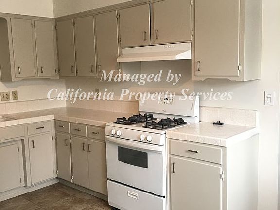 5th image of 846 1/2 Front St