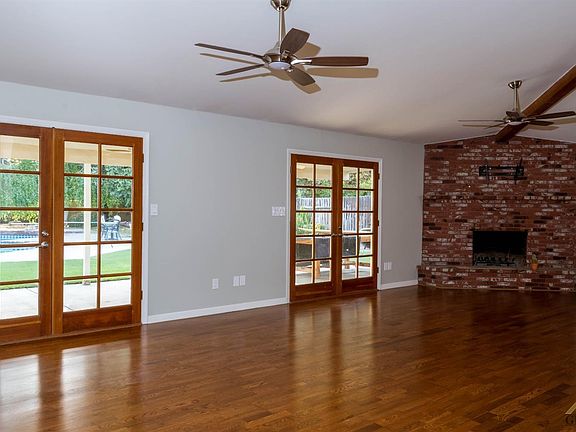 4th image of 8813 Sierra Oak Dr