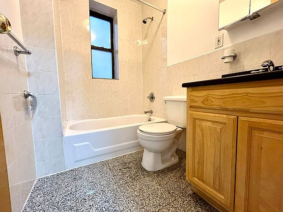 5th image of 338 E 15th St #69