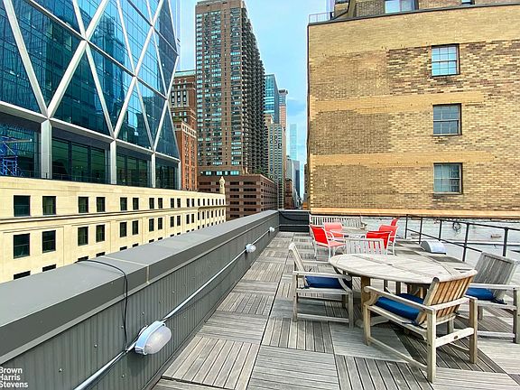 5th image of 314 W 56th St APT 5C