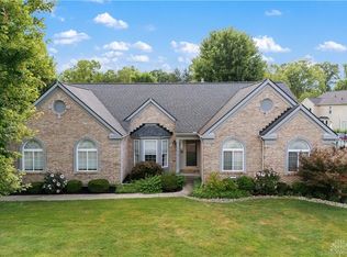100 Hunting Fields Ln, Loveland, OH 45140