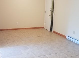 32 Cedar St APT B4, Worcester, MA 01609