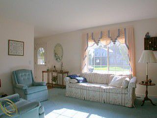 3rd image of 375 Cove View Dr