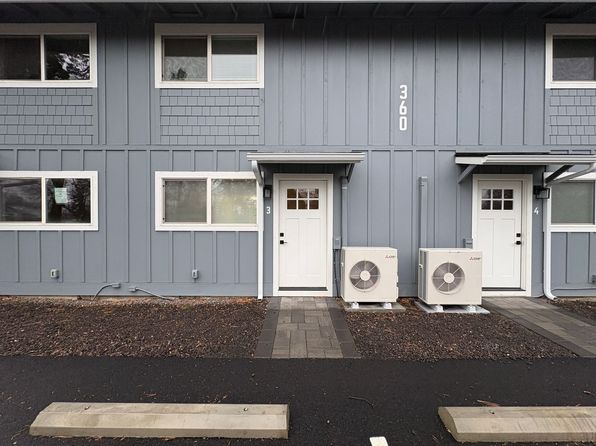 360 SE Railroad St #3