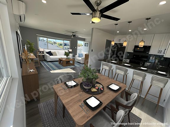 Open floorpan: dining area