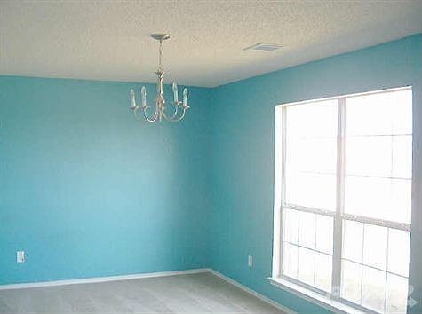 4th image of 829 Canyon Pl