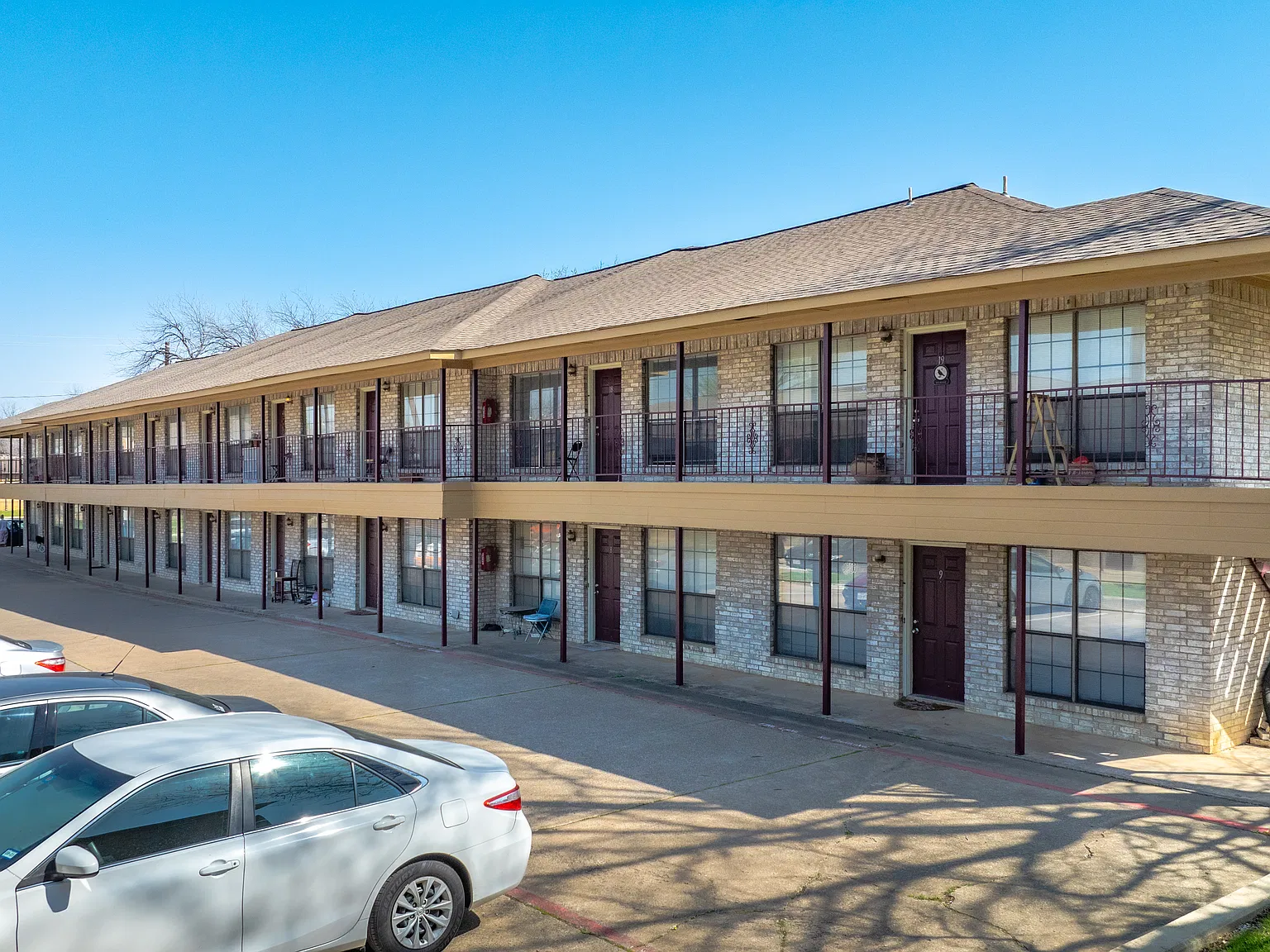 2 bed, 850 sqft, $1,095 — Photo 1