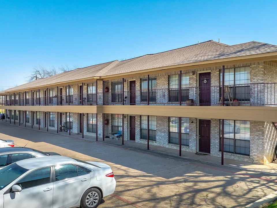 923 W Sycamore St #19