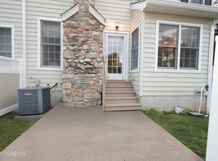 66 Patriot Hill Dr, Basking Ridge, NJ 07920