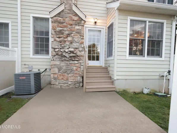 66 Patriot Hill Drive, Basking Ridge, NJ 07920