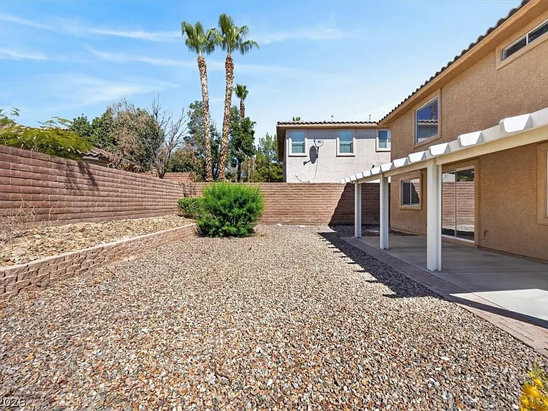 3799 Honey Ridge Ct — Photo 43