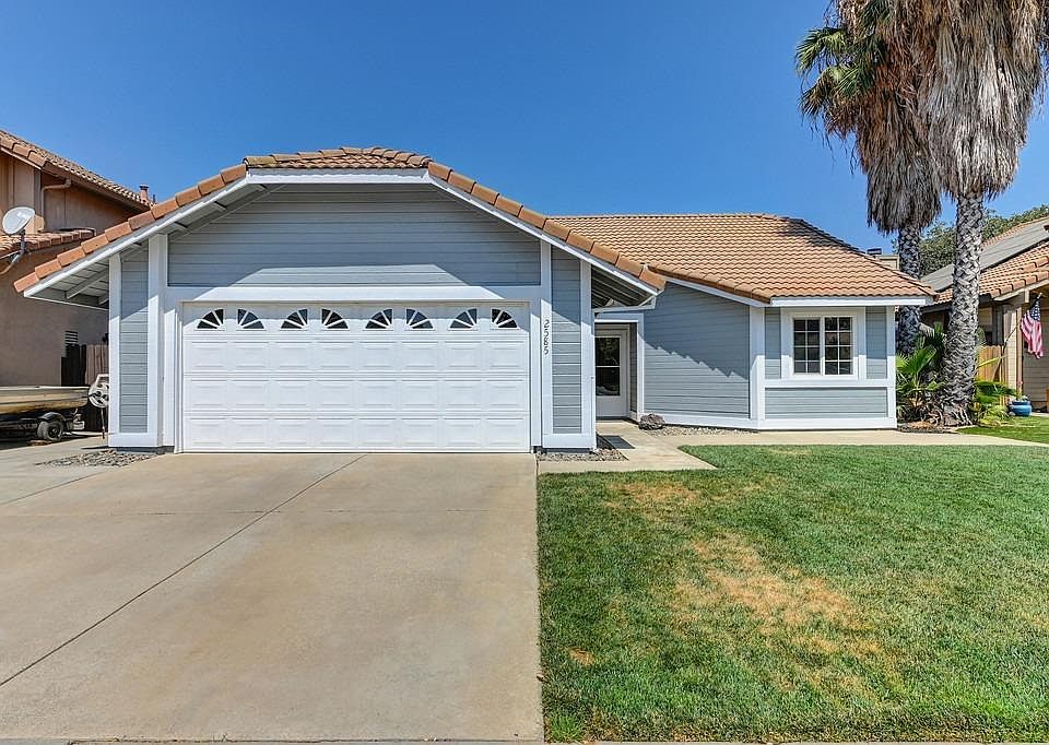 1st image of 2585 Muirfield Dr