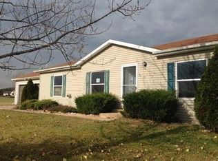N2345 Stonehedge Rd, Berlin, WI 54923
