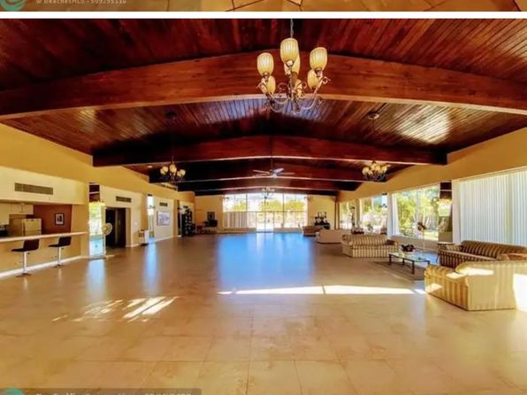 500 Executive Center Dr