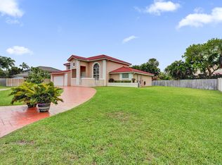 15620 Canterbury Court, Davie, FL 33331