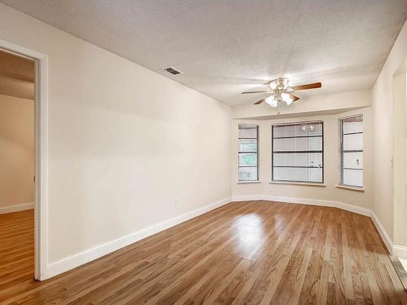 5th image of 969 Leeward Dr