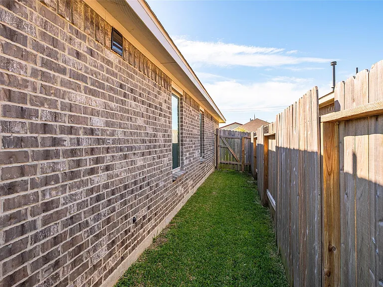 269 Bennett Loop — Photo 9