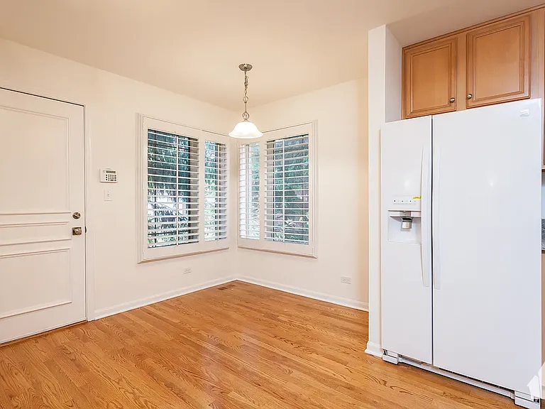 1451 N Milwaukee Ave — Photo 8