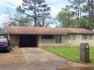 5704 Hall St, Alexandria, LA 71303